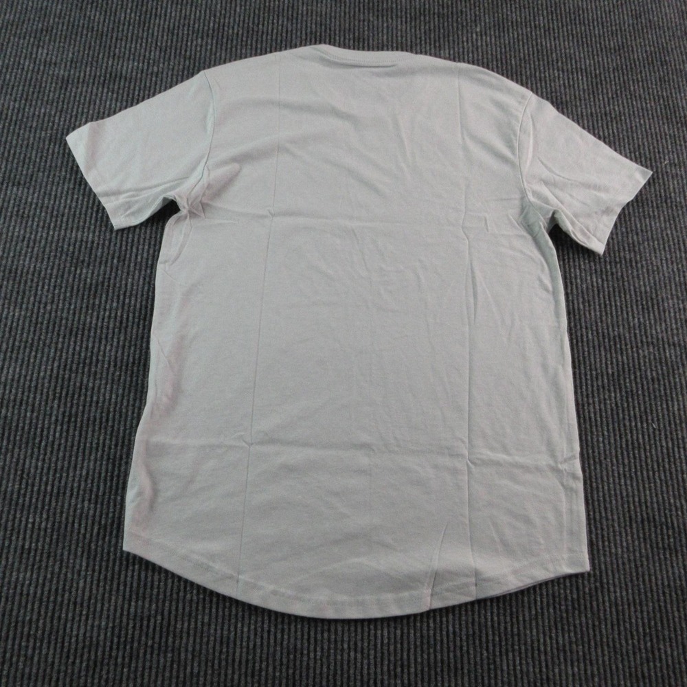 True Classic Shirt Mens M Gray Crew Neck Curved Hem Short Sleeve Tagless NWOT - Picture 10 of 14
